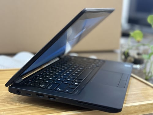 لابتوب DELL لمس بمعالج i5