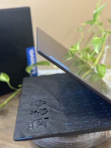 لابتوب ألعاب Lenovo بكرتونه معالج Core i7