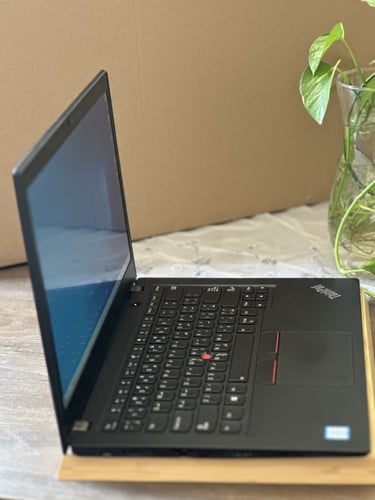 لابتوب لينوفو ThinkPad بمعالج i7
