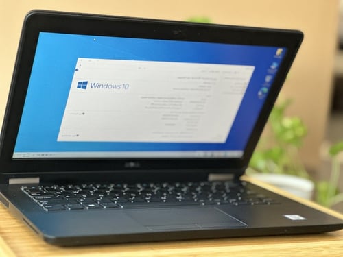 لابتوب DELL بمعالج Core i7