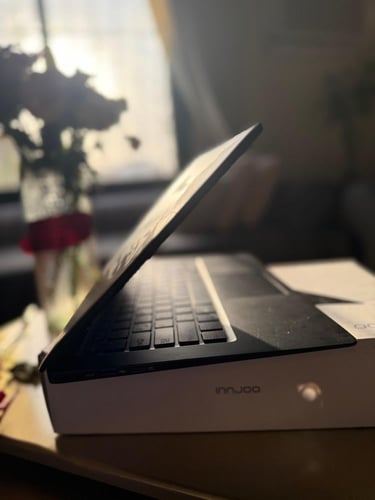 لابتوب اقتصادي بكرتونه بمعالج انتل N