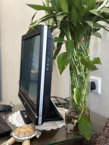 كمبيوتر مكتبي لمس All in one بمعالج i5