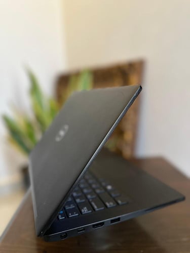 لابتوب ديل بمعالج i7
