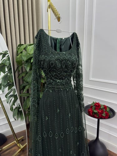 فستان تل مطرز فاخر