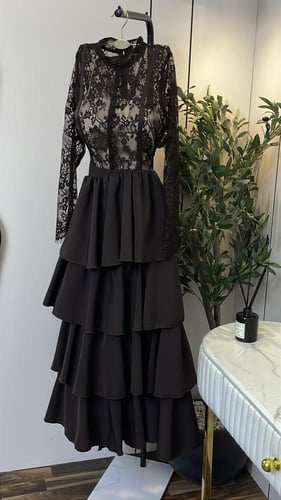 فستان سحر الليل – فخامة راقية بإطلالة ملكية