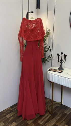 فستان الجوري الأحمر – فستان سهرة دانتيل فاخر