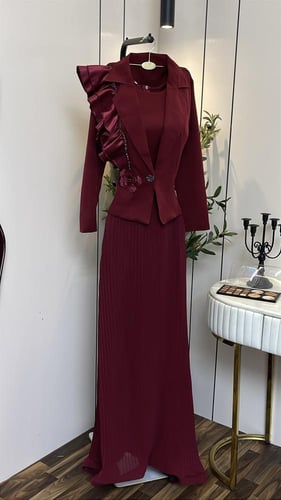 فستان نبيتي بليسيه مع جاكيت فاخر