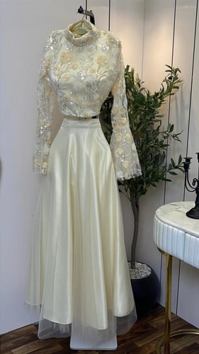 طقم سهرة ملكي بلوزة تل مطرزة