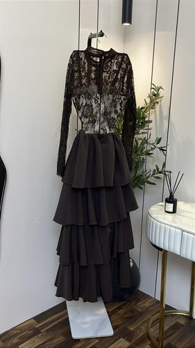 فستان سحر الليل – فخامة راقية بإطلالة ملكية