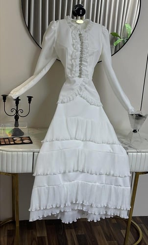 فستان بيانـا الملكي – White Elegance