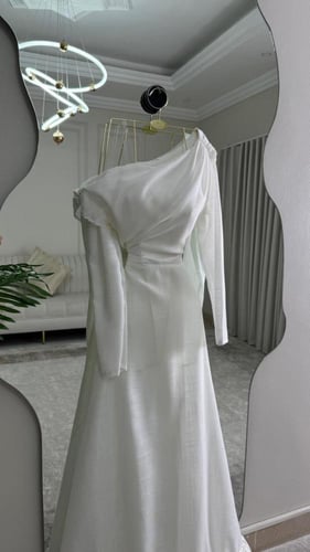 فستان آرا من اللينين الهندي الفاخر