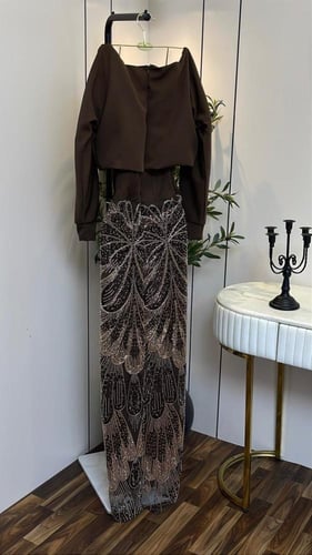 فستان سهرة مخملي فاخر