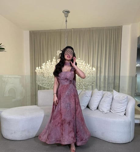 فستان سهرة شيفون فاخر – أناقة انسيابية راقية