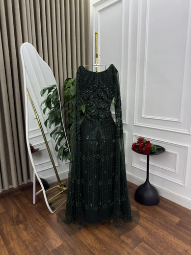 فستان تل مطرز فاخر