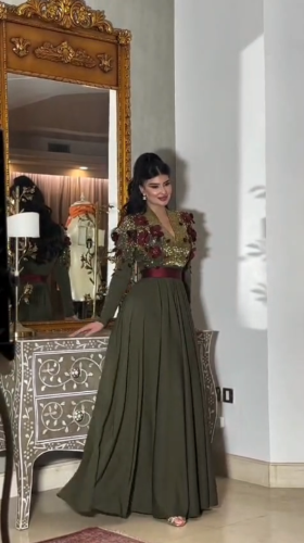 فستان OLIVIA المطرز – فخامة ملكية بتفاصيل راقية