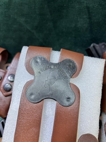 جراب جلوك جلد طبيعي