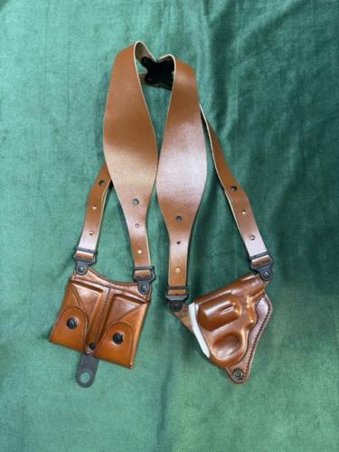 جراب مسدس روجر جلد طبيعي