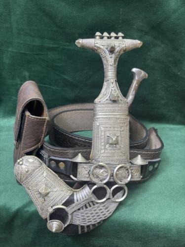 جنبية عابدية معدن