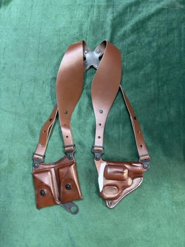 جراب مسدس روجر جلد طبيعي