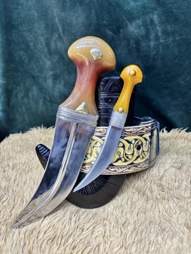 جنبية نجراني مكعبة