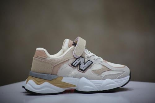Children's shoes