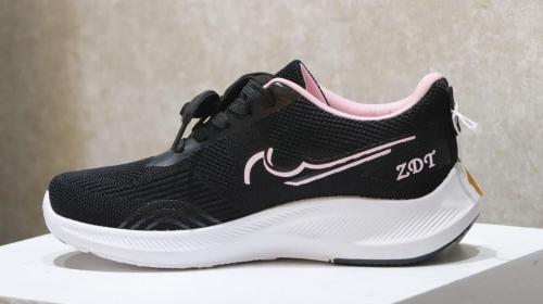 Women's shoes