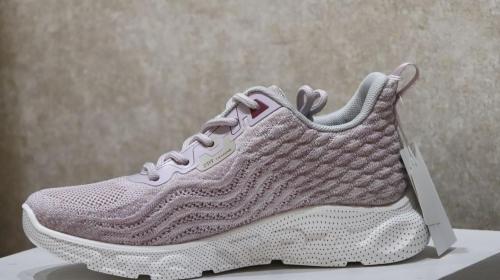 Women's shoes