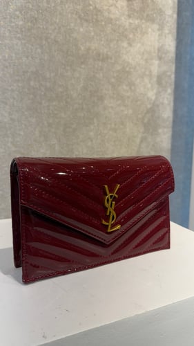 Luxury red handbag Saint Laurent