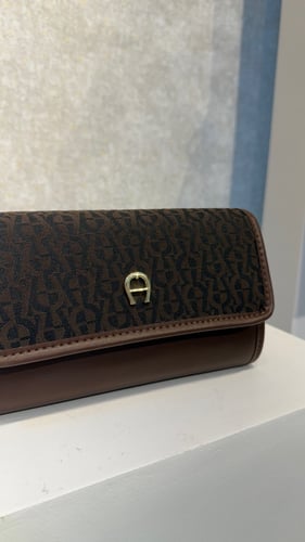 A luxurious brown bag.