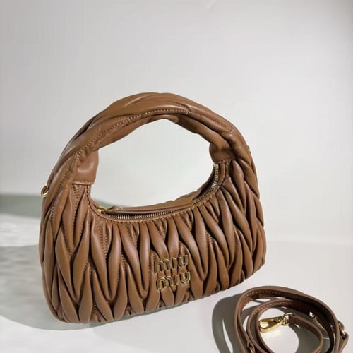 شنطة ميو ميو حجم مينى