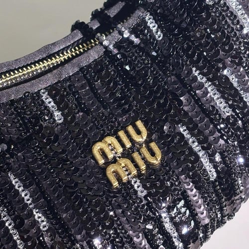 شنطة ميو ميو حجم مينى