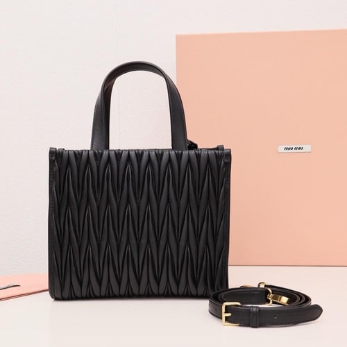 ميو ميو Matelasse مقاس 24cm