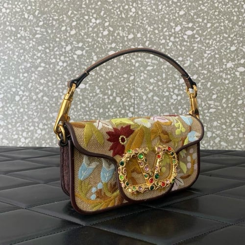 شنطة نسائية فالنتينو ميني