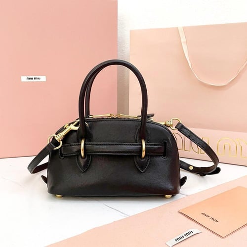 ميو ميو Aventure Nappa مقاس 21cm