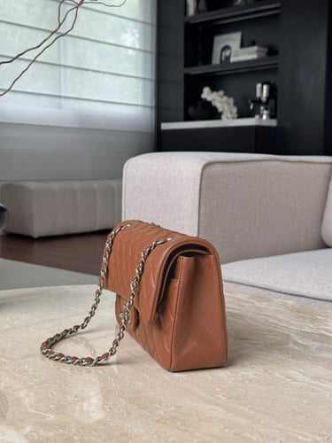 Cf medium caviar leather phw