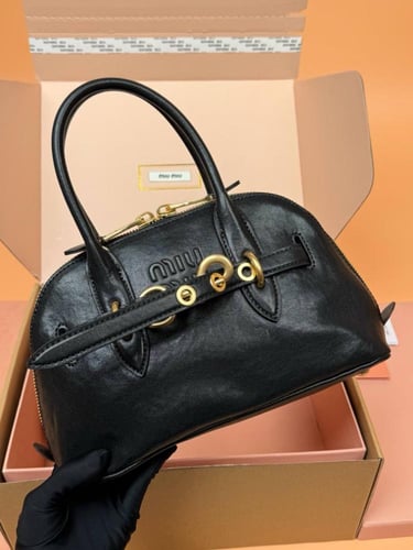 ميو ميو Aventure Nappa مقاس 28cm