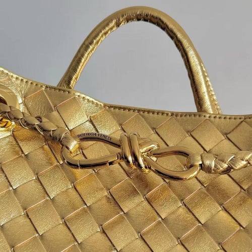 شنطة بوتيغا سمول انديامو