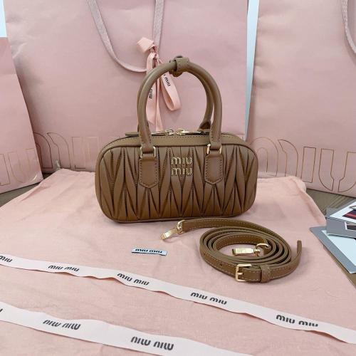 ميو ميو Arcadie مقاس 19cm