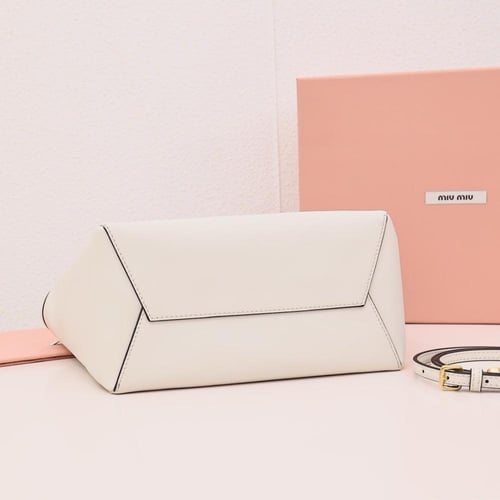 ميو ميو مقاس 24cm