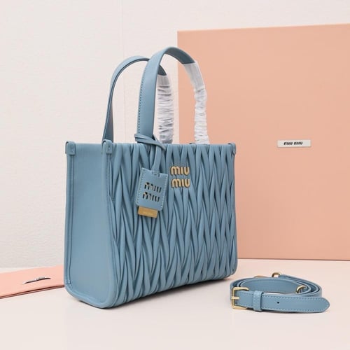 ميو ميو Matelasse مقاس 24cm