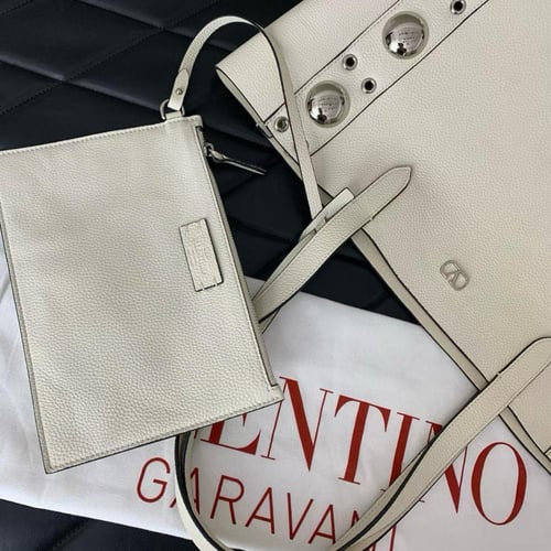 شنطة نسائية فالنتينو - متوفرة بعدة ألوان