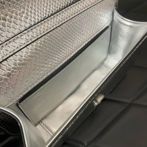 شنطة نسائية فالنتينو ميني