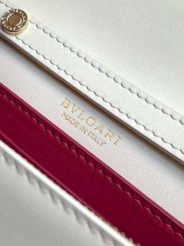 شنطة بولغاري Large Logo مقاس 19cm