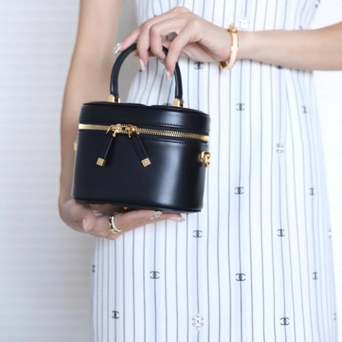 SMALL CD SIGNATURE VANITY CASE