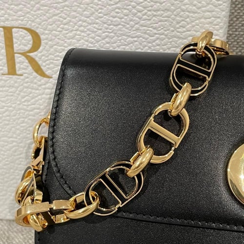 30 MONTAIGNE AVENUE BAG