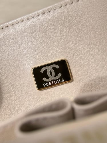 Cf medium lambskin leather ghw