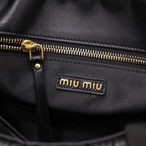 ميو ميو Matelasse مقاس 24cm