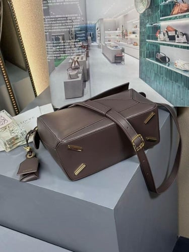 لويس فيتون شنطة نسائية بتصميم عصري