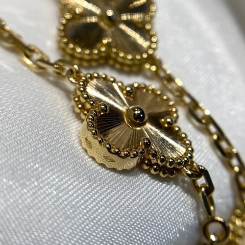 سوار ذهب عيار 18 تصميم عالمي الوزن - 20 جرام