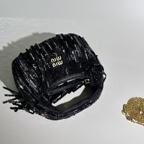 شنطة ميو ميو حجم مينى